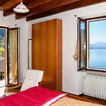 Casa Riva *